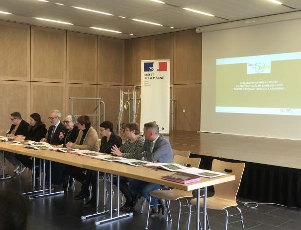 Signature du contrat local de santé
